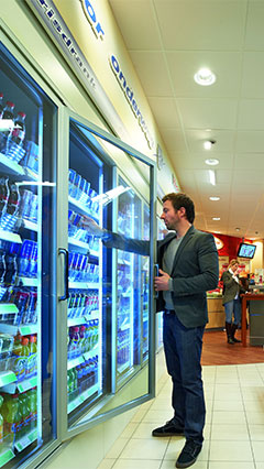 По-добър вид на продуктите в магазина с осветление от Philips за хладилните витрини