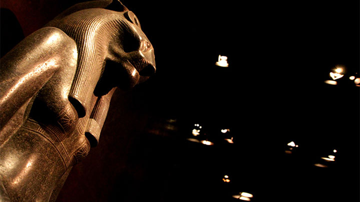 Статуя в Египетския музей, Италия с енергоспестяващо светодиодно насочено осветление от Philips