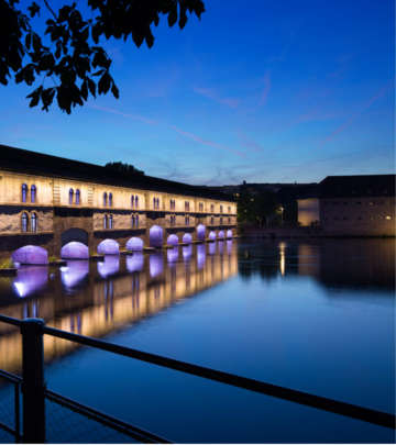 Philips осветява Гранд Ил в Страсбург с поразителни светлинни ефекти