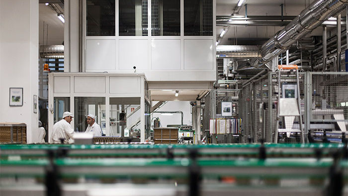 Енергоспестяващо светодиодно осветление от Philips за хранително-вкусовата промишленост във фабрика Hero