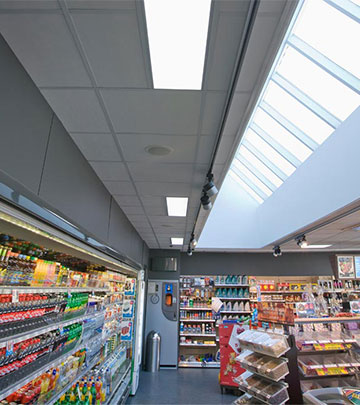 Хладилните витрини в Q8 Qvik to Go са оборудвани с енергоспестяващо осветление от Philips 