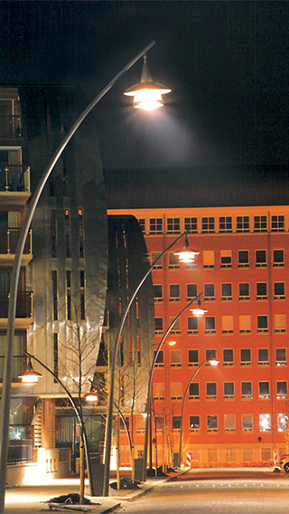 Високо ниво на яркост на улицата с бяла светлина от Philips