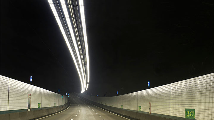 Оптимизирайте осветеността и безопасността със система за тунелно осветление, проектирана специално за LED технология