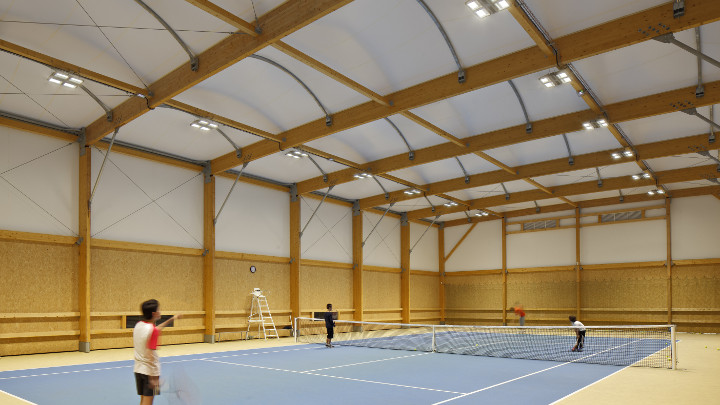 Осветление за закрити тенис кортове – вътрешни светодиодни прожектори